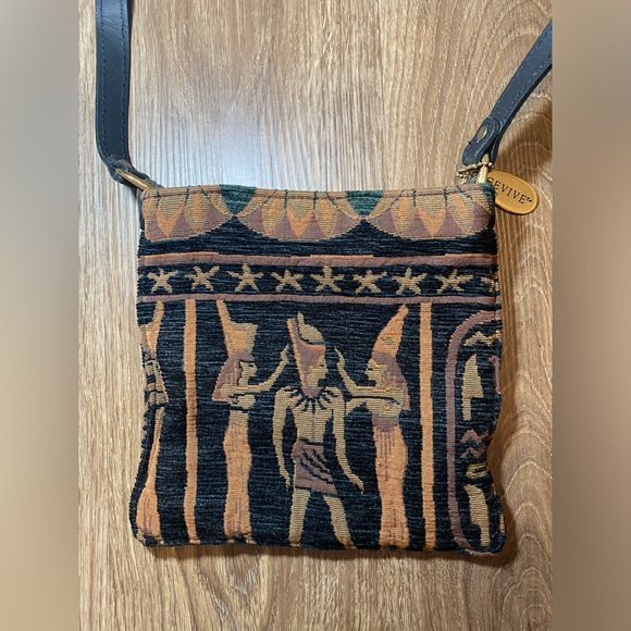 Gevive by Boyt Egyptian cross shoulder handbag purse. - Picture 3 of 4